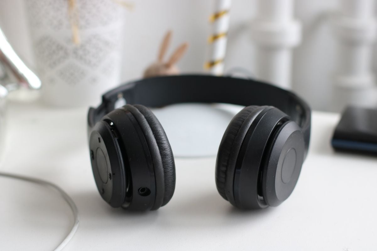 Aurora Wireless Headphones thumbnail 2